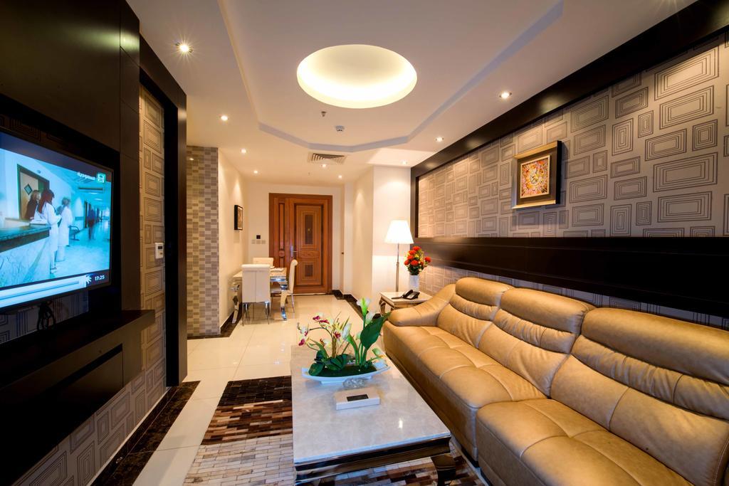 Al Yamama Palace Hotel Suites Riyadh Room photo