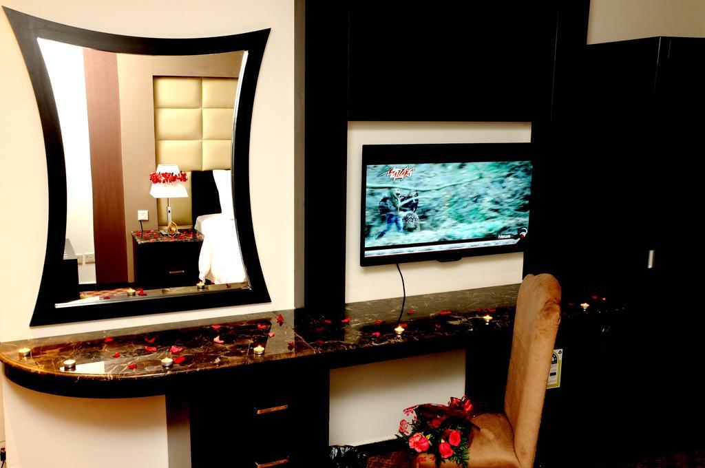 Al Yamama Palace Hotel Suites Riyadh Room photo